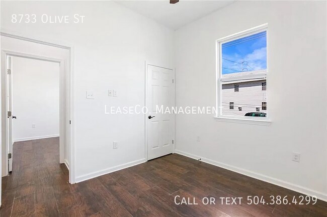 Photo - 8733 Olive St