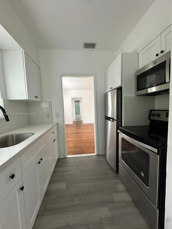 Photo - 1567 S Le Jeune Rd Unit 3