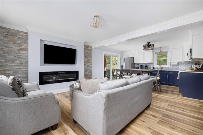 Photo - 29 Canterbury Dr