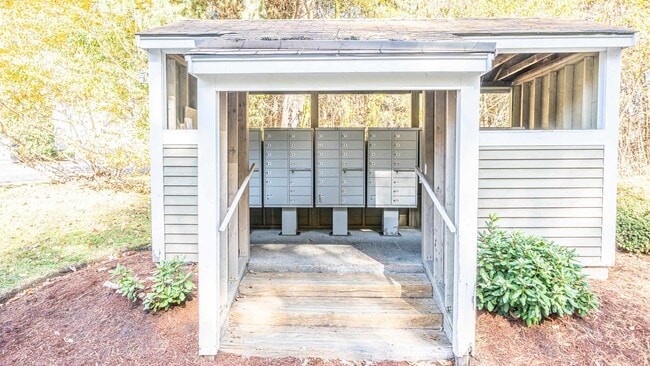 Photo - 2 Maple Ridge Dr Unit 28