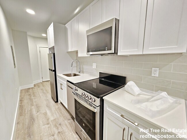 Building Photo - 40 Joy St Unit 8 Rental