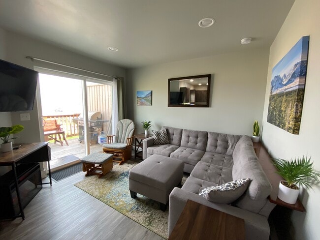 Living room and back deck - 3282 Cabernet Dr