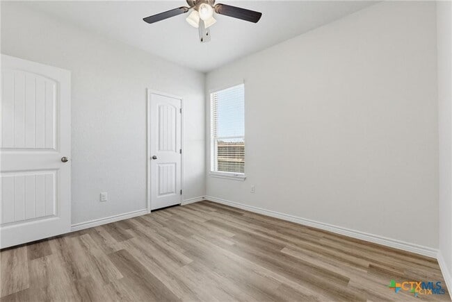 Building Photo - 504 Adley Ave Unit A