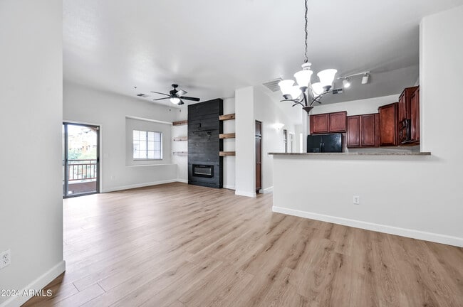 Photo - 2150 W Alameda Rd