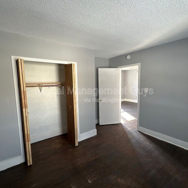 Photo - 2931 N Bryant Ave