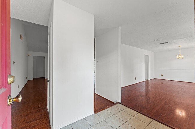 Photo - 1502 Ashmore Dr