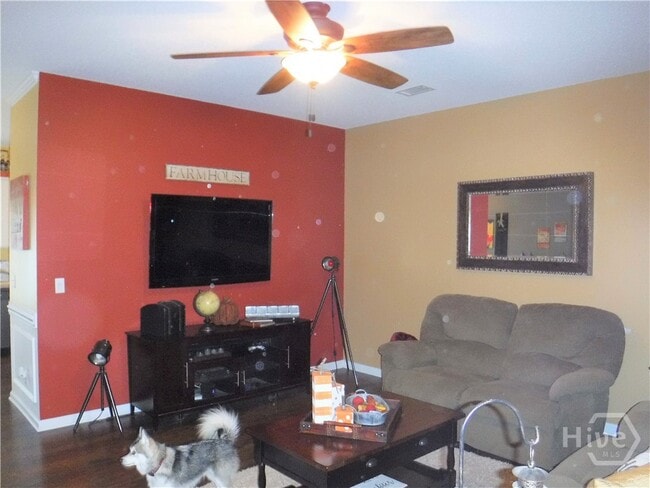 Building Photo - 777 King George Blvd Rental
