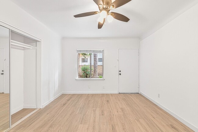 Building Photo - 636 Linden Ave