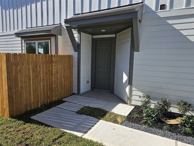 Photo - 27843 Western Crk Ct