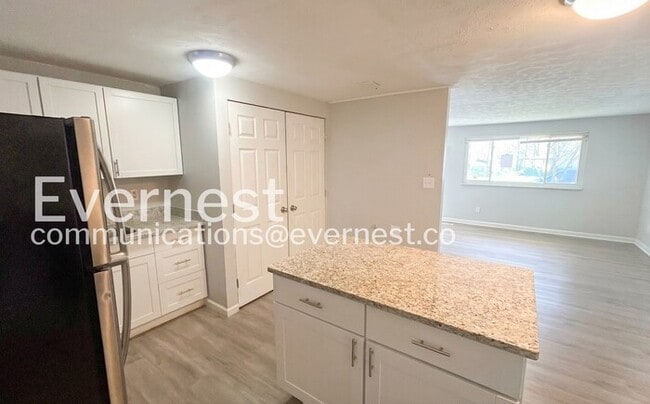 Photo - 1423 Marty Dr