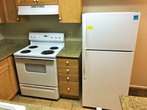 Photo - 1333 N Camino Alto Unit 2 bed 1 bath Condo