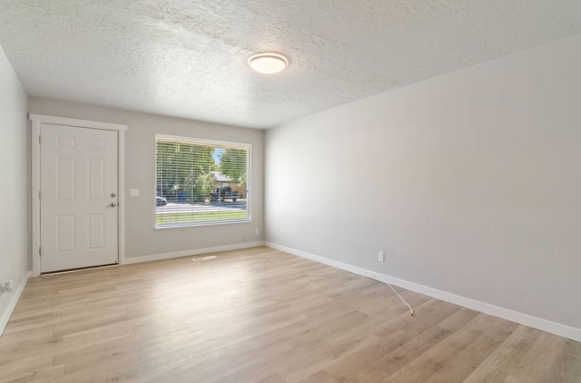 Photo - 1363 E 4170 S