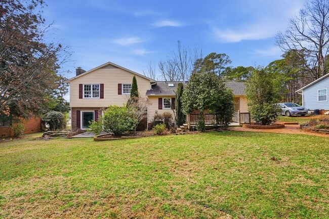 Photo - LIVE IN THE HEART OF RALEIGH-BEAUTIFUL AND FUNCTIONAL HOME AWAITS YOU!