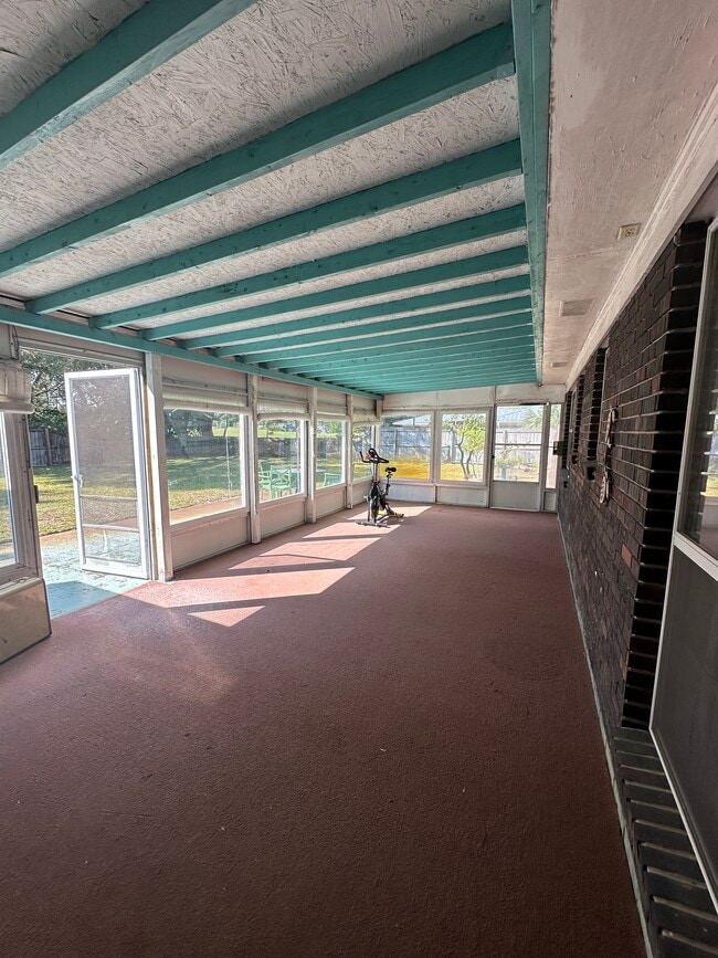 Photo - 5075 Shoshone Dr