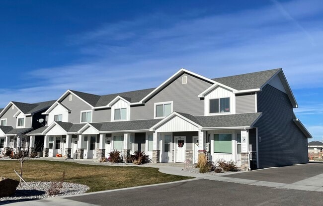 Photo - 187 Courthouse Way