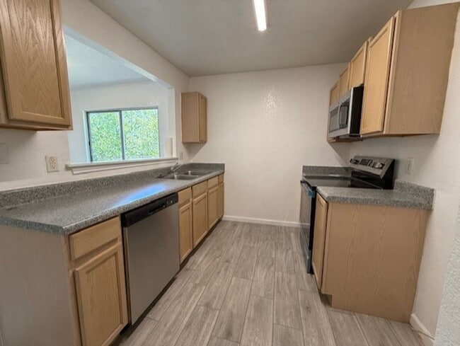 Photo - Nice One Story 3 Bedroom 2 Bath Home Backing to a Greenbelt! Near Sea World