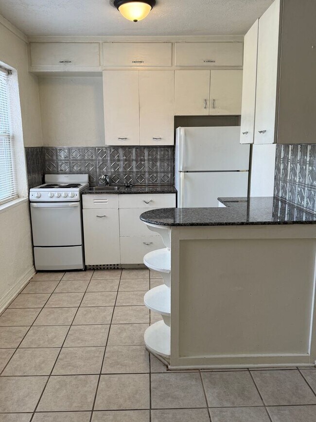 Photo - Updated 1-Bedroom in the Heart of the Plaza District Unit 1744-11