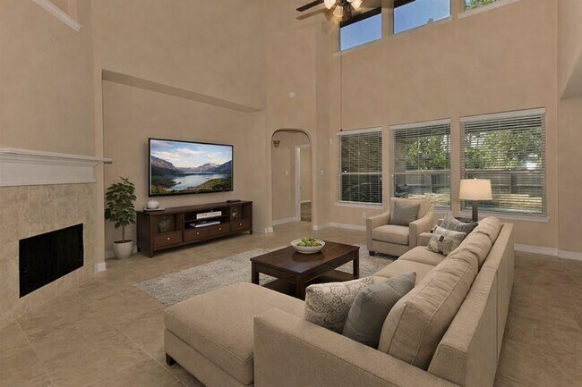 Photo - 126 Hearthshire Cir