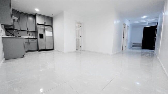 Photo - 23-53 124th St Unidad 1