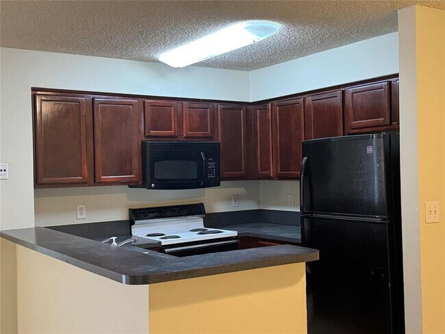 Photo - 7640 Westwood Dr Unit 402