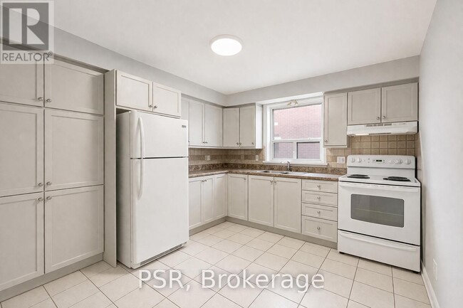 Photo - 35 Twenty Fourth St Unité Main