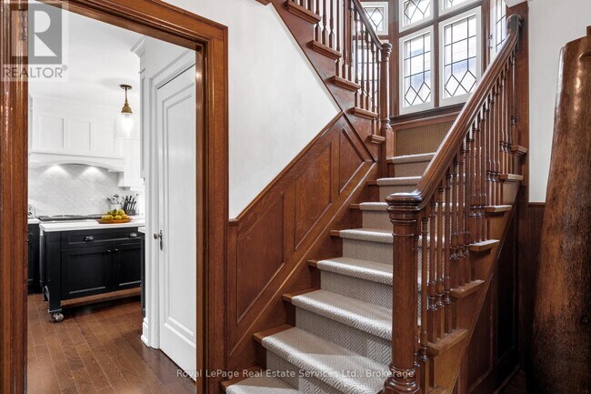 Photo - 28 Thompson Ave