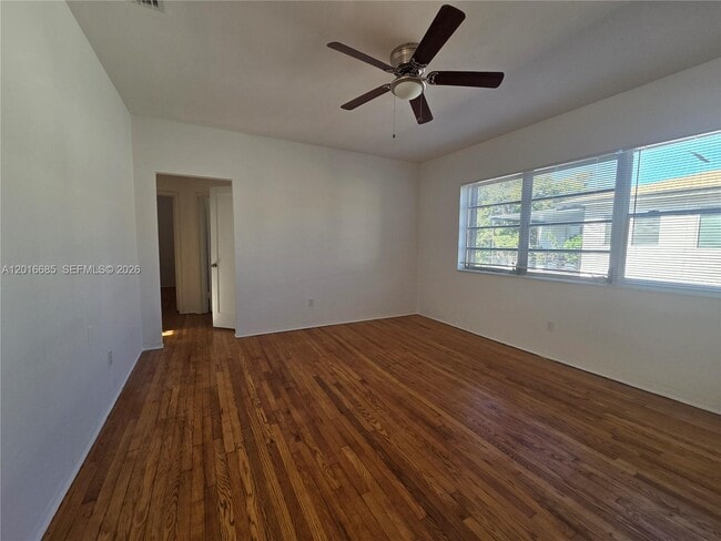 Photo - 781 SW 11th St Unit 3