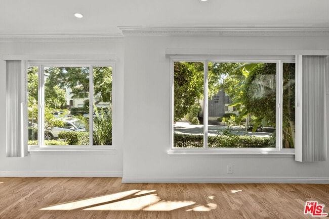 Photo - 1233 N Harper Ave Unit 1