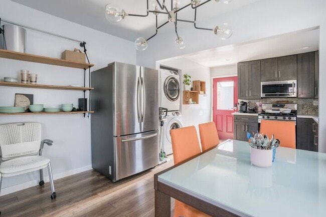 Photo - 11708 Exposition Blvd