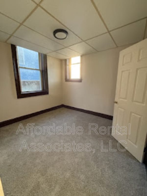 Building Photo - 1911 S 11th St Unit Lower Rear