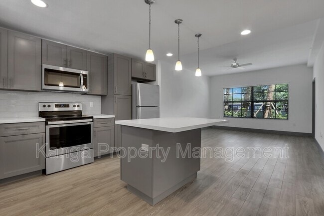 Photo - 600 NE 14th Ct Unit 103