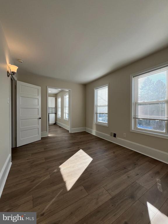 Photo - 85a W Lincoln Hwy