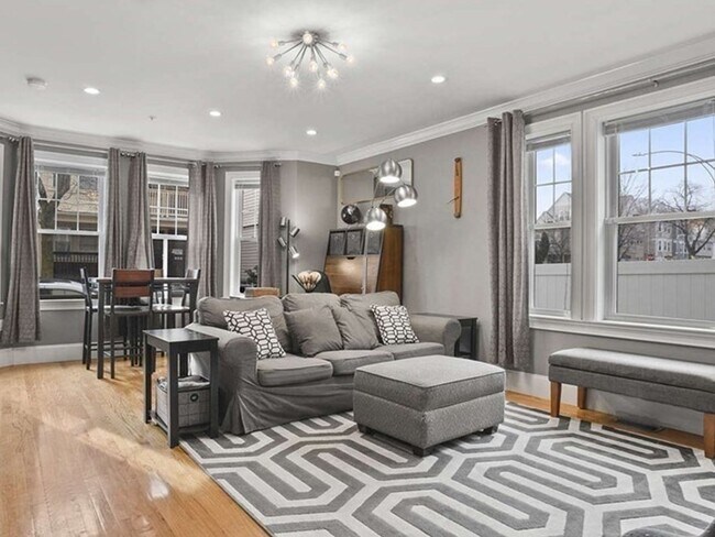 Photo - 10 Romsey St Unit 1