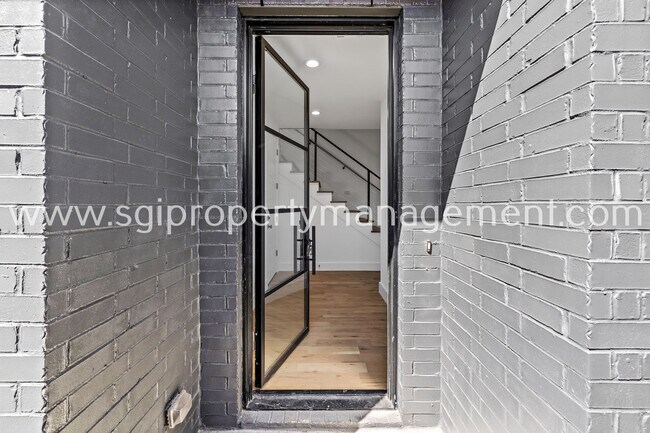 Building Photo - 410 Avenue L Rental