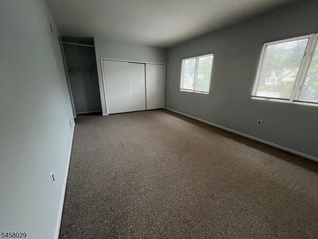 Photo - 730 Main St