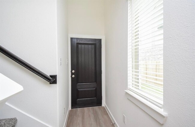 Photo - 17231 Walden Lk Ln