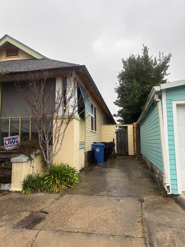 Photo - 4717 Laurel St