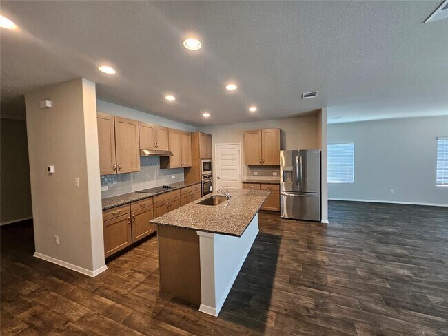 Photo - 600 Hickory Bend Trl