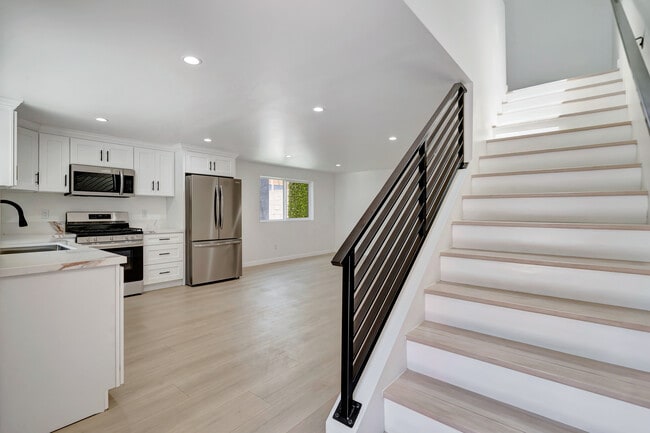 Photo - 5201 W 20th St
