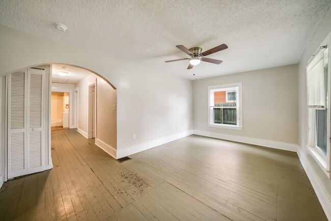 Photo - Home for rent in Elizabethtown! Less than ...
