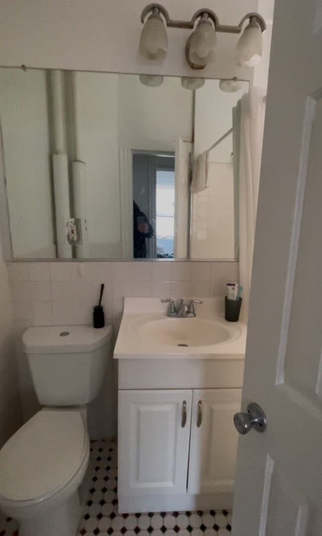 Photo - 39 Peterborough St