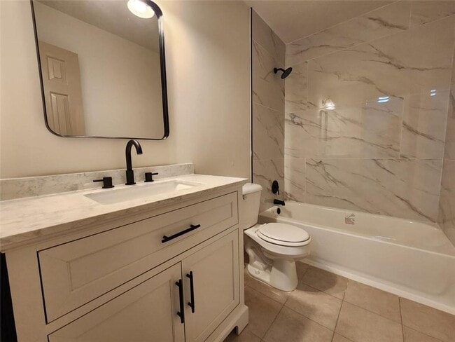 Photo - 424 Village Bluff Dr