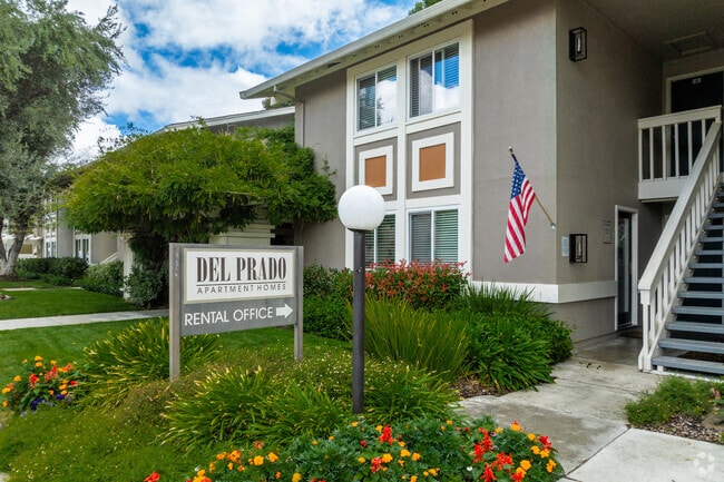 Del Prado Apartment Homes