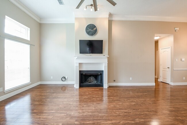 Building Photo - 21818 Windsor Castle Dr