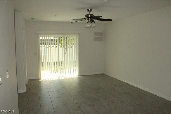 Photo - 912 SW 39th Terrace Unit 103