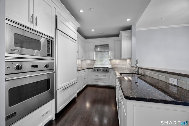 Photo - 100 Parrott Drive Unit 1106