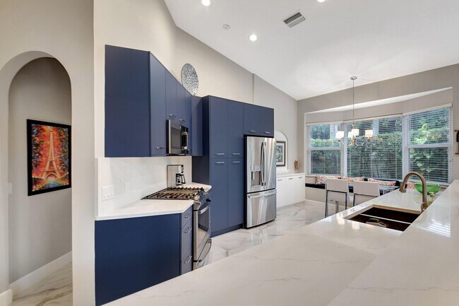 Photo - 8180 Sandpiper Way