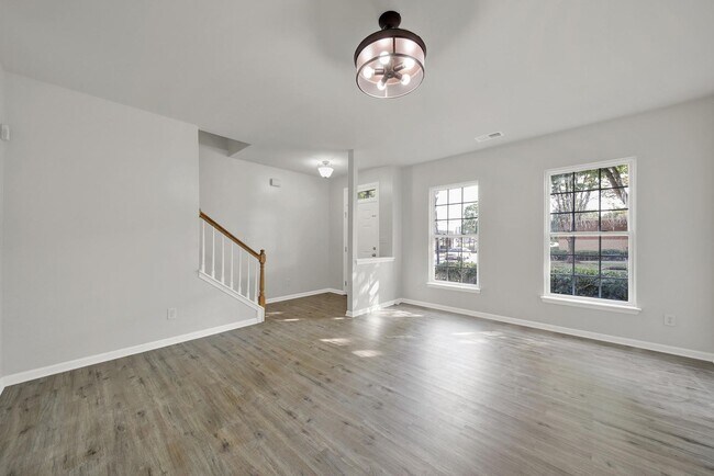 Photo - Lovely 3 Bed 2.5 Bath Townhome in Mint Hill!