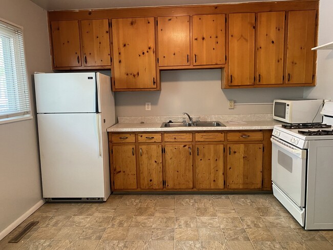 Photo - 2 bedroom duplex - Illinois