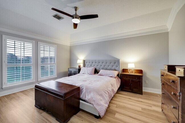 Photo - 11006 Desert Springs Cir